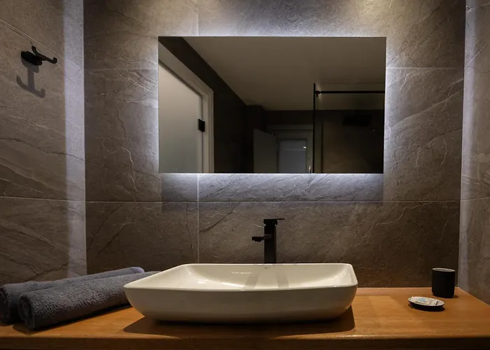 Nastram 公寓式酒店 4*