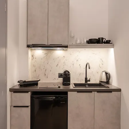 شقة فندقية Nastram 4*