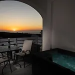 Nastram شقة فندقية 4*