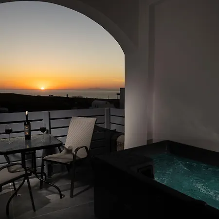 Nastram Aparthotel 4*