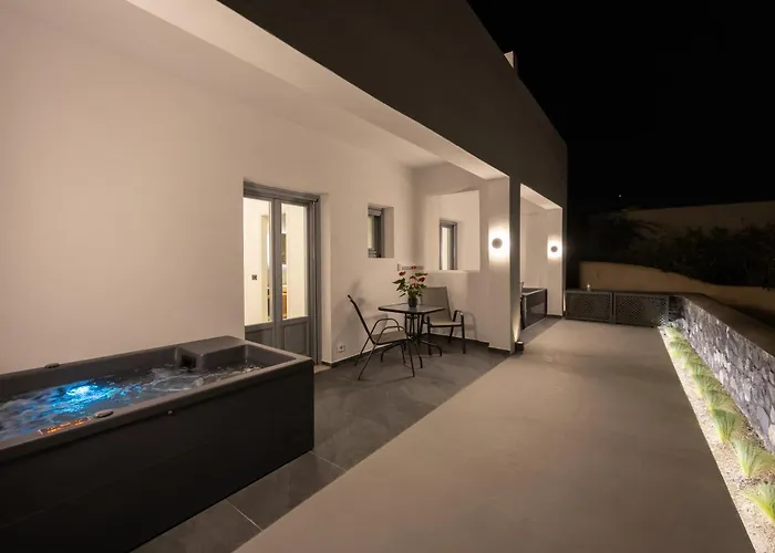 Nastram 4* Oia (Santorini)