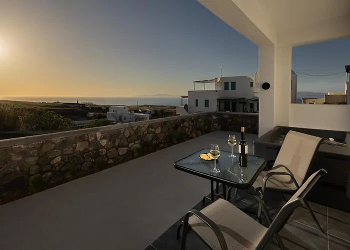 Nastram Oia (Santorini)