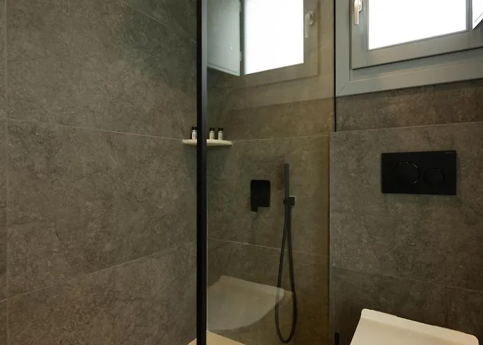 Nastram Aparthotel 4*