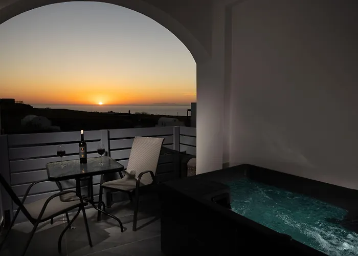 Nastram Aparthotel 4*